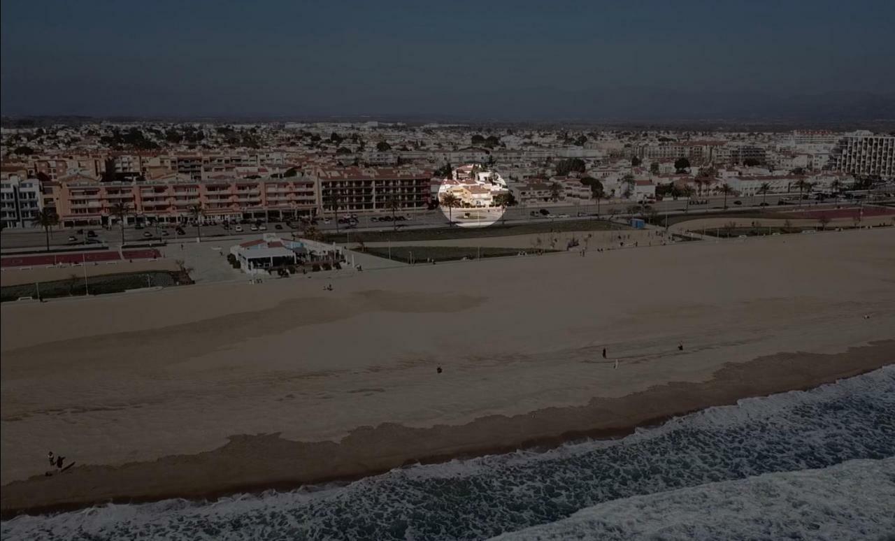 Apartament Amb Jardi A La Platja D'Empuriabrava Buitenkant foto